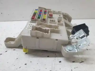 Автозапчасти б/у блок реле/предохранителей за toyota land cruiser (j12) 3.0 d-4d gx ссылки oem iam 8273060110  