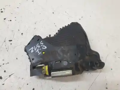 Автозапчастина б/у замок передніх дверей лівий для toyota land cruiser (j12) 3.0 d-4d gx посилання на oem iam 6904033231  