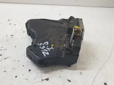 Автозапчастина б/у замок передніх дверей лівий для toyota land cruiser (j12) 3.0 d-4d gx посилання на oem iam 6904033231  