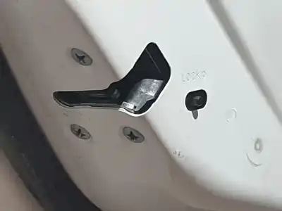 Peça sobressalente para automóvel em segunda mão fechadura da porta traseira esquerda por nissan note (e12) 1.5 dci referências oem iam 825013vv0a
