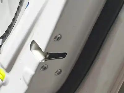 Peça sobressalente para automóvel em segunda mão fechadura da porta dianteira direita por citroen c-crosser xtr referências oem iam 9136cq