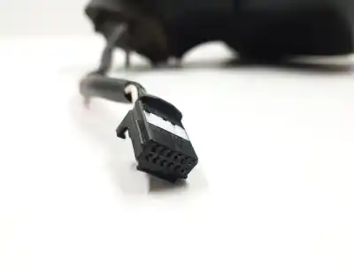 Peça sobressalente para automóvel em segunda mão espelho retrovisor direito por renault clio iv zen referências oem iam 12853490  