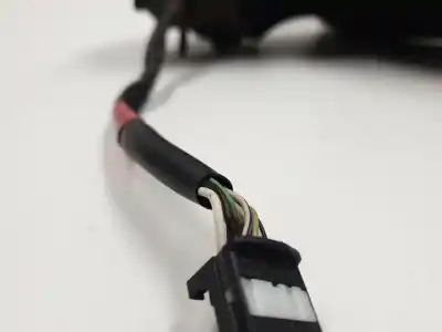 Peça sobressalente para automóvel em segunda mão espelho retrovisor direito por renault clio iv zen referências oem iam 12853490  