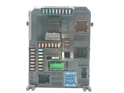 Peça sobressalente para automóvel em segunda mão caixa de fusíveis e relés por peugeot 308 sw active referências oem iam 9807054180