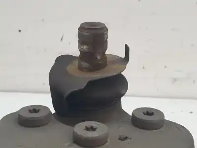 Peça sobressalente para automóvel em segunda mão braço de suspensão inferior dianteiro direito por peugeot 208 active referências oem iam 9670771480  