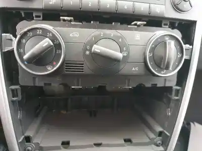 Pièce détachée automobile d'occasion  pour MERCEDES-BENZ CLASE A (W169)  Références OEM IAM A1698301585  