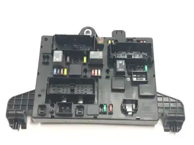 İkinci el araba yedek parçası röle/sigorta kutusu için opel astra j (p10) 2.0 cdti (68) oem iam referansları 365927271