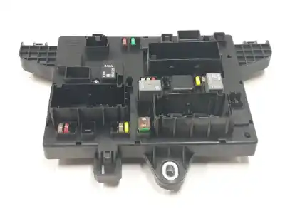 Second-hand car spare part fuse box unit for opel astra j (p10) 2.0 cdti (68) oem iam references 365927271  