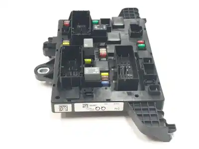 Second-hand car spare part fuse box unit for opel astra j (p10) 2.0 cdti (68) oem iam references 365927271  