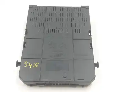 Pièce détachée automobile d'occasion boîtes à fusibles pour citroen c4 picasso i monospace (ud_) 1.6 hdi références oem iam 9664059080  