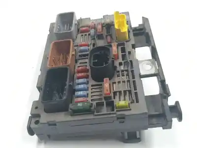 Pièce détachée automobile d'occasion boîtes à fusibles pour citroen c4 picasso i monospace (ud_) 1.6 hdi références oem iam 9666700080  
