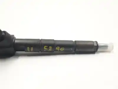 Pezzo di ricambio per auto di seconda mano iniettore per opel astra j (p10) 2.0 cdti (68) riferimenti oem iam 0445110327  