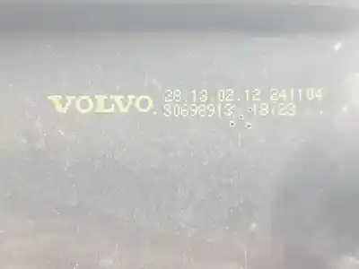 Автозапчастина б/у правий ліхтар для volvo s40 ii (544) 2.0 d посилання на oem iam 30698913   Автозапчастина б/у правий ліхтар для volvo s40 ii (544) 2.0 d посилання на oem iam 30698913