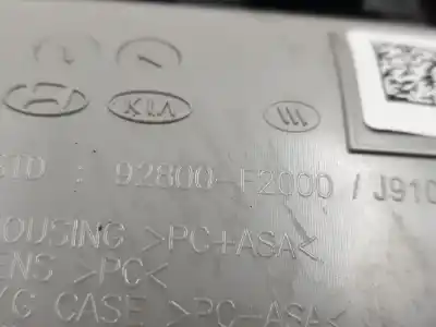 Peça sobressalente para automóvel em segunda mão luz interior por kia stonic (yb) 1.0 t-gdi eco-dynamics+ referências oem iam 92800f2000  