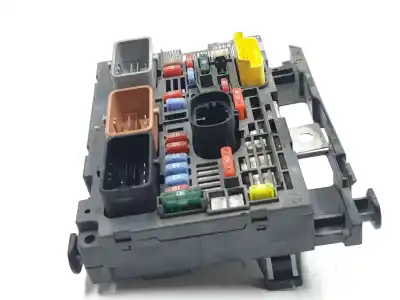 Second-hand car spare part fuse box unit for peugeot partner tepee 1.6 hdi 90 oem iam references 9675878480
