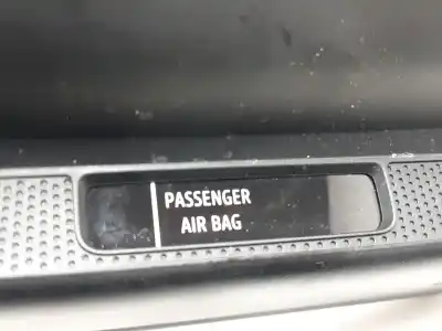 Автозапчастина б/у внутрішне світло для renault captur i (j5_, h5_) 1.3 tce 130 (j5nj, j5ne) посилання на oem iam 969803518r  969809004r