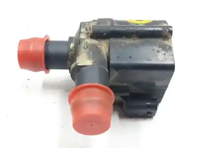 Second-hand car spare part WATER PUMP for VOLKSWAGEN GOLF VII (5G1, BQ1, BE1, BE2) 1.6 TDI 4MOTION OEM IAM references 5Q0965561  