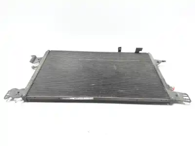 Peça sobressalente para automóvel em segunda mão RADIADOR DE ÁGUA por MERCEDES-BENZ CLASE C COUPÉ (CL203) C 30 CDI AMG (203.718) Referências OEM IAM A2035000504  