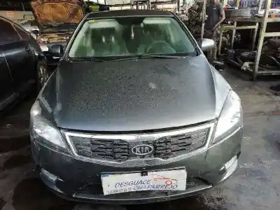 Second-hand car spare part dashboard for kia cee´d drive oem iam references 940241h151  940241h151