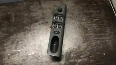 Second-hand car spare part left front power window switch for renault laguna (b56) 1.9 dci rt oem iam references 7701707064