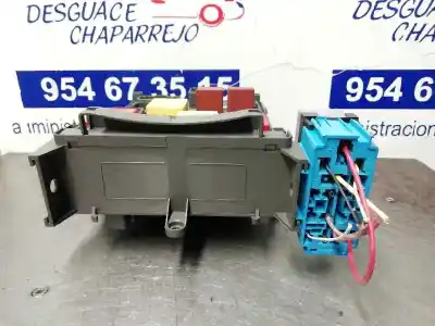 Автозапчасти б/у блок реле/предохранителей за renault espace iv (jk0) dynamique ссылки oem iam 8200283812  8200283812