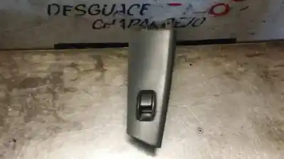Pezzo di ricambio per auto di seconda mano interruttore alzacristalli anteriore destro per toyota corolla (e12) 2.0 d-4d linea sol berlina riferimenti oem iam 54035103