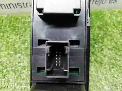 Second-hand car spare part left front power window switch for lancia ypsilon (402) 30th anniversary oem iam references   