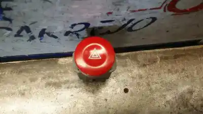 Second-hand car spare part HAZARD WARNING LIGHTS for DAEWOO KALOS  OEM IAM references 864W0140F1  