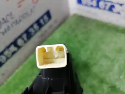 Pezzo di ricambio per auto di seconda mano interruttore alzacristalli anteriore destro per chevrolet matiz s riferimenti oem iam   