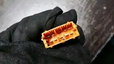 Second-hand car spare part left front power window switch for citroen xsara picasso 1.6 hdi 90 lx plus oem iam references   