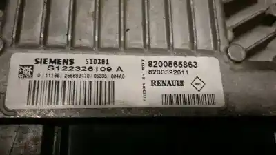 Pezzo di ricambio per auto di seconda mano centralina motore per renault scenic ii authentique riferimenti oem iam 8200565863