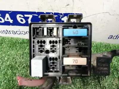 İkinci el araba yedek parçası RÖLE/SIGORTA KUTUSU için RENAULT SCENIC III  OEM IAM referansları 243510001R  243510001R