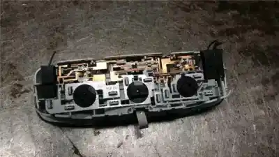 Pezzo di ricambio per auto di seconda mano luce interna per ford focus lim. (cb4) 1.6 tdci cat riferimenti oem iam   8a6a13k767ab