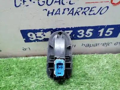 Second-hand car spare part right front power window switch for renault kangoo authentique oem iam references   