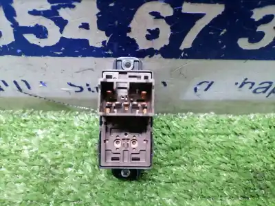 Peça sobressalente para automóvel em segunda mão botão / interruptor elevador vidro traseiro esquerdo por kia rio 1.4 active referências oem iam   