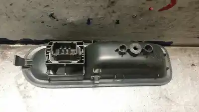 Second-hand car spare part right front power window switch for renault twingo acces oem iam references   