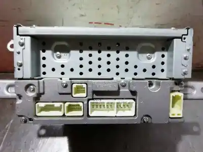 Second-hand car spare part audio system / radio cd for toyota prius (nhw30) plug-in hybrid advance oem iam references   