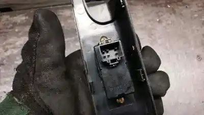 Second-hand car spare part right front power window switch for daewoo tacuma se oem iam references   