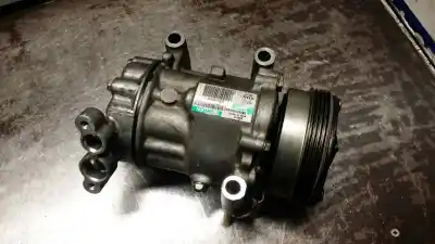 Peça sobressalente para automóvel em segunda mão COMPRESSOR DE AR CONDICIONADO A/A A/C por DACIA SANDERO  Referências OEM IAM 8200840899  