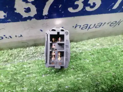 Peça sobressalente para automóvel em segunda mão botão / interruptor elevador vidro dianteiro esquerdo por citroen c3 1.6 hdi audace referências oem iam   