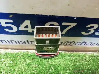 Second-hand car spare part hazard warning lights for chevrolet lacetti se oem iam references   