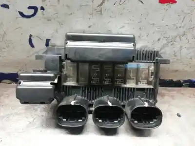 Second-hand car spare part FUSE BOX UNIT for CHRYSLER VOYAGER (RG)  OEM IAM references   1400550780