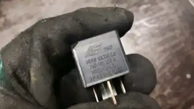 Second-hand car spare part relay for audi a3 (8l) 1.9 tdi ambition oem iam references 7m0951253a  