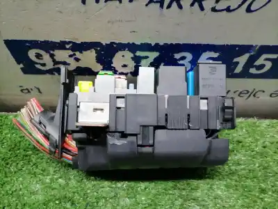 Second-hand car spare part fuse box unit for opel meriva b cosmo oem iam references   