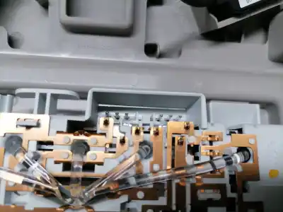 Second-hand car spare part interior light for opel meriva b cosmo oem iam references   