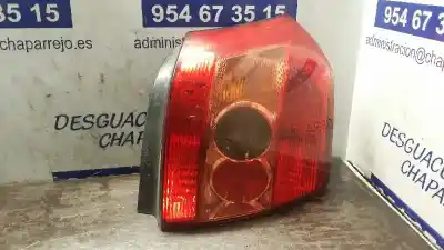 Tweedehands auto-onderdeel rechter achterlamp voor toyota corolla (e12) 1.4 turbodiesel cat oem iam-referenties 8155002301