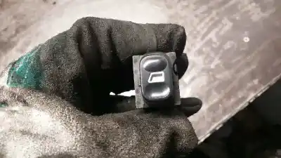 Second-hand car spare part RIGHT FRONT POWER WINDOW SWITCH for CITROEN BERLINGO  OEM IAM references   