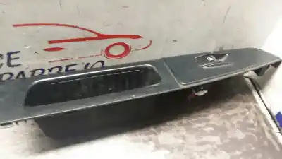Peça sobressalente para automóvel em segunda mão botão / interruptor elevador vidro dianteiro direito por hyundai getz (tb) 1.1 básico referências oem iam 935801c100