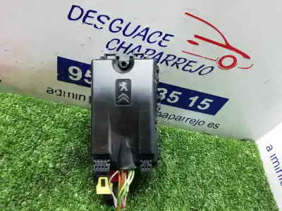 Second-hand car spare part fuse box unit for peugeot 308 access oem iam references 9806192580  9806192580
