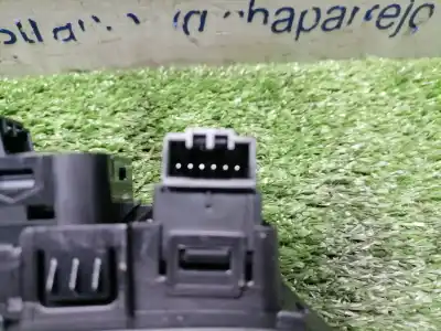 Second-hand car spare part left front power window switch for volvo v40 2.0 cat oem iam references 31453232  31453232